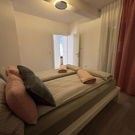 Apartment Merry - Free Garage & Parking Mostar Exterior foto